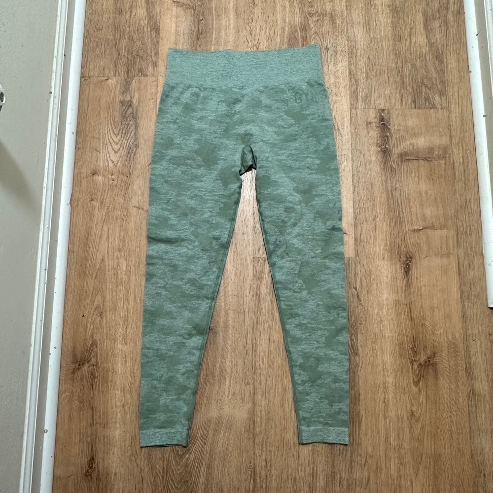 Gymshark | Sage Green High Waisted Ruched Adapt Camo Seamless Leggings, Size L